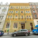 Party Flat In Prague City Center