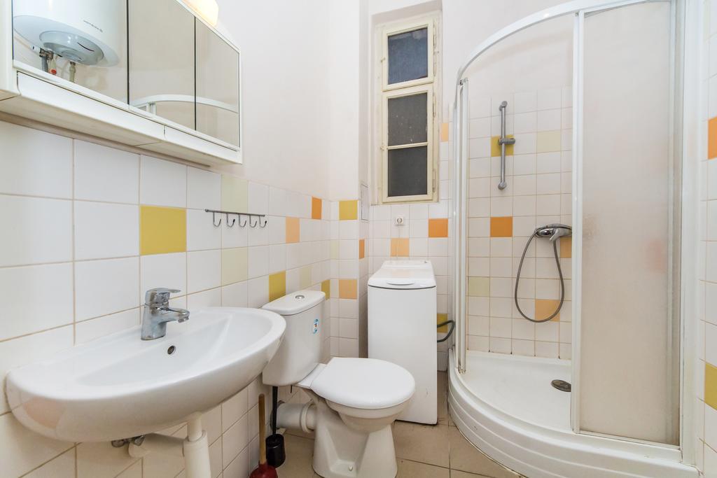 Party Flat In City Center